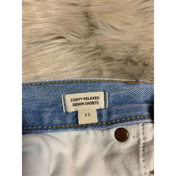 Madewell Curvy Relaxed Denim Shorts in Cedarcroft Wash Woman's Size 25 - Picture 5 of 10